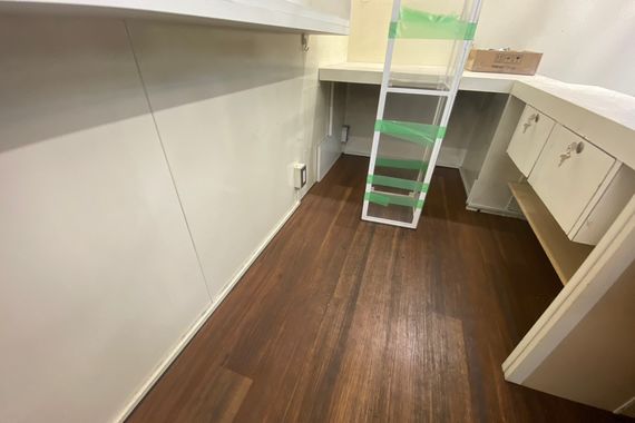 テナント